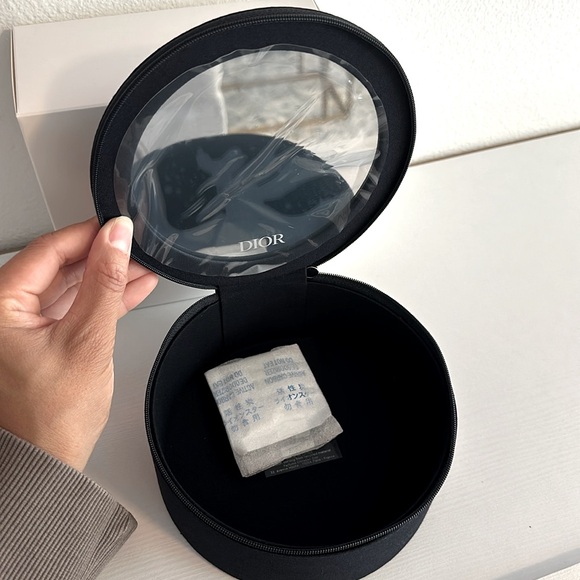 Dior make up bag /case. - Picture 2 of 5